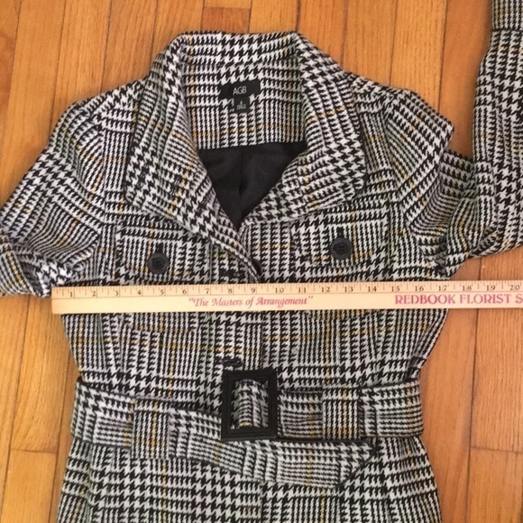 AGB belted houndstooth pea coat with yellow accent - Picture 11 of 12